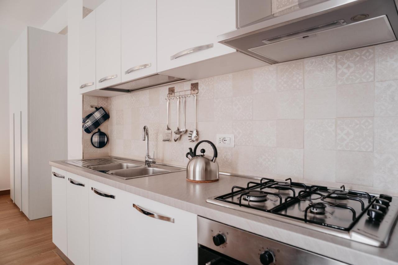 Brombeis Aurea By Casanapoletana - Town Center Apartment Napoli Bagian luar foto