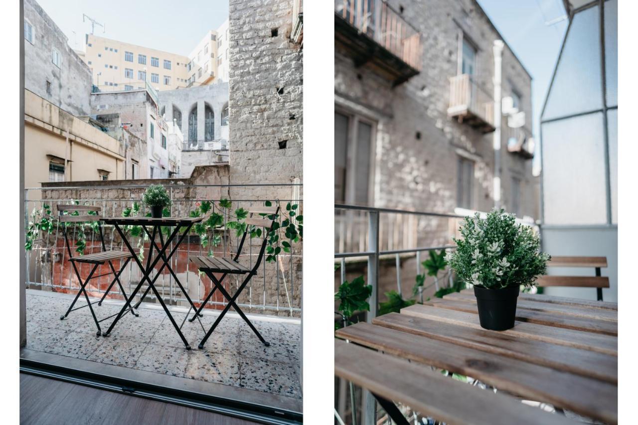 Brombeis Aurea By Casanapoletana - Town Center Apartment Napoli Bagian luar foto